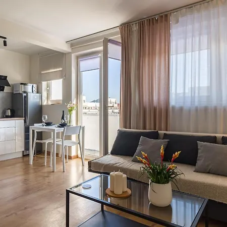 Apartament Old Town - Balcony, Location - By Rentujemy